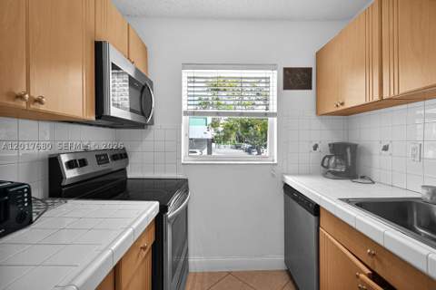 2920 SW 28th Ter 207, Miami FL - photo 10 of 42