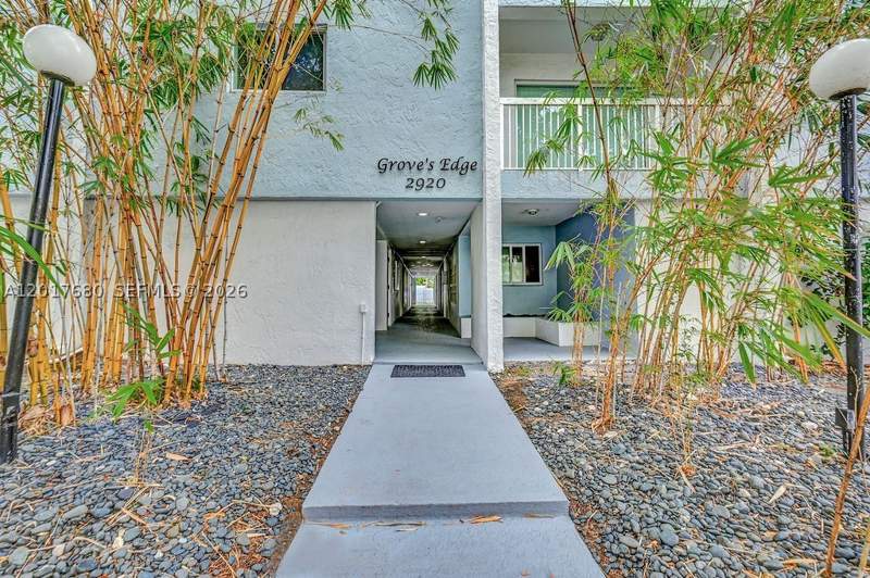 2 bedroom Condominium at 2920 SW 28th Ter 207, Groves Edge Condo, Miami — photo 2