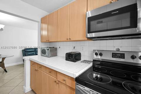 2920 SW 28th Ter 207, Miami FL - photo 8 of 42
