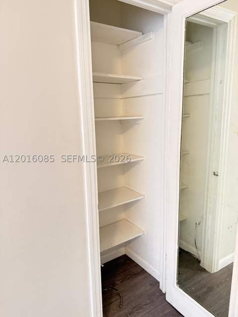 1007 Meridian Ave 9, Miami Beach FL - photo 19 of 23