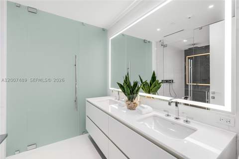 300 Biscayne Blvd Way 2802, Miami FL - photo 23 of 97
