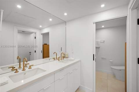 5255 Collins Ave 8F, Miami Beach FL - photo 19 of 36