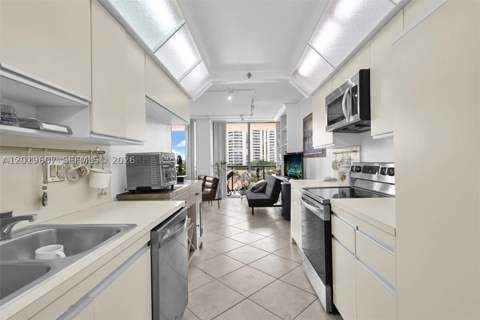 19667 Turnberry Way 6C, Aventura FL - photo 19 of 56
