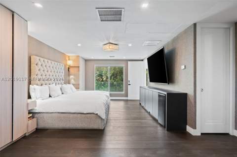 3748 Prairie Ave, Miami Beach FL - photo 22 of 60