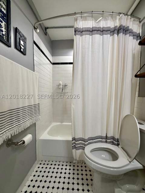 761 NE 199th St 102, Miami FL - photo 12 of 20