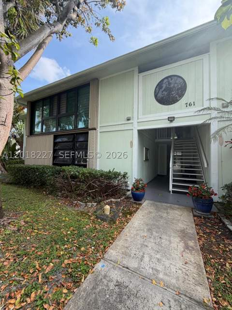 761 NE 199th St 102, Miami FL - photo 18 of 20