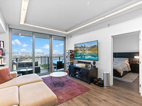 16385 Biscayne Blvd 3103, North Miami Beach FL - photo 17 of 80