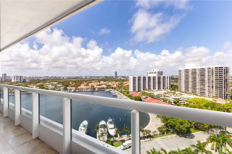 21055 Yacht Club Dr 1707, Aventura FL - photo 10 of 48