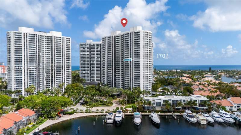 2 bedroom Condominium at 21055 Yacht Club Dr 1707, South Tower At The Point, Aventura — photo 2