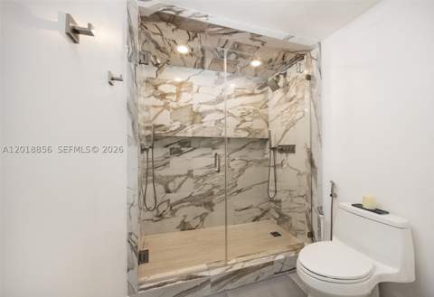 690 SW 1st Ct Phi10, Miami FL - photo 18 of 34