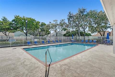 13712 SW 149th Cir Ln 4-52, Miami FL - photo 15 of 16