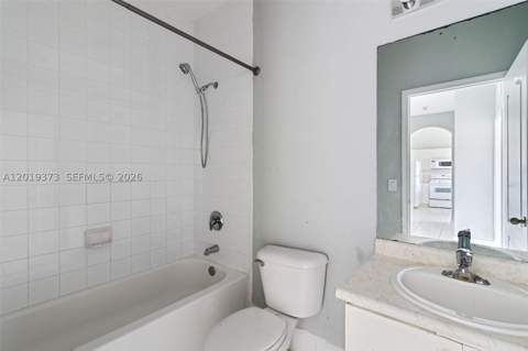 1568 SE 26th St 203, Homestead FL - photo 11 of 17