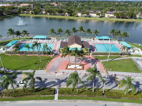 1568 SE 26th St 203, Homestead FL - photo 15 of 17
