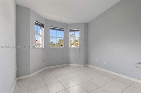 1568 SE 26th St 203, Homestead FL - photo 8 of 17