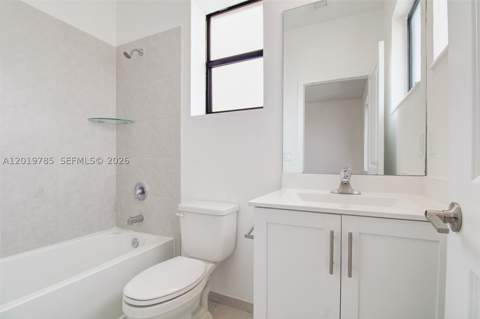 21035 NE 8th Ave, Miami FL - photo 20 of 24