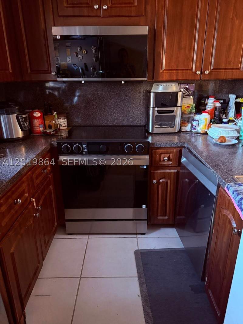 2 bedroom Condominium at 1250 NE 125th St 317A, Windward II Condo, North Miami — photo 5