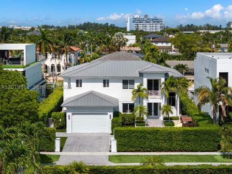 13040 N Bayshore Dr, North Miami FL - photo 6 of 63