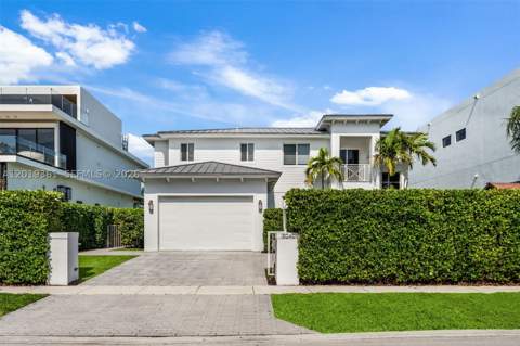 13040 N Bayshore Dr, North Miami FL - photo 7 of 63