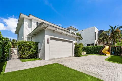 13040 N Bayshore Dr, North Miami FL - photo 8 of 63