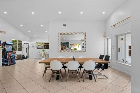 3758 Prairie Ave, Miami Beach FL - photo 6 of 37