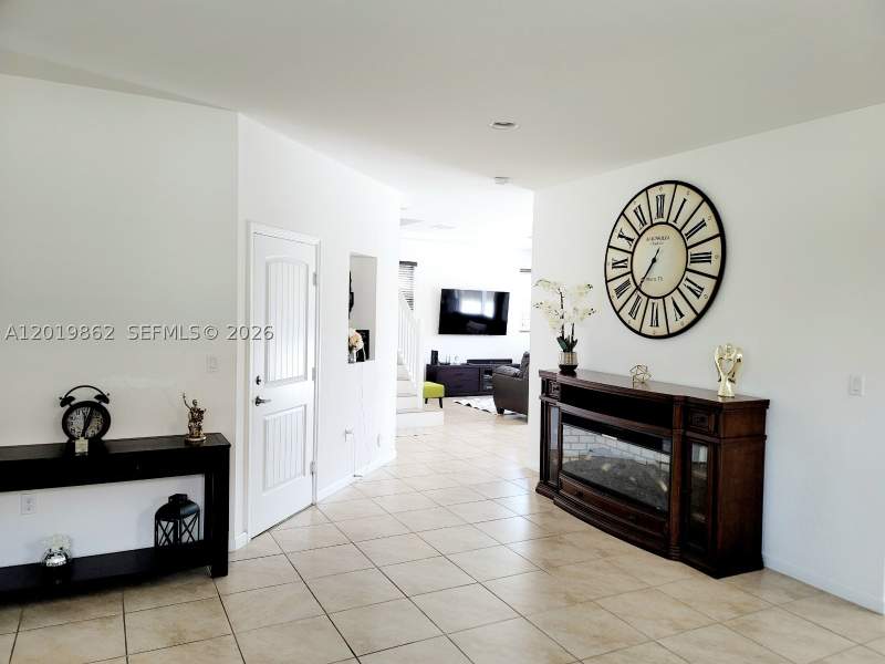 4 bedroom SingleFamilyResidence at 4108 NE 20th St, Country Gardens South, Homestead — photo 3
