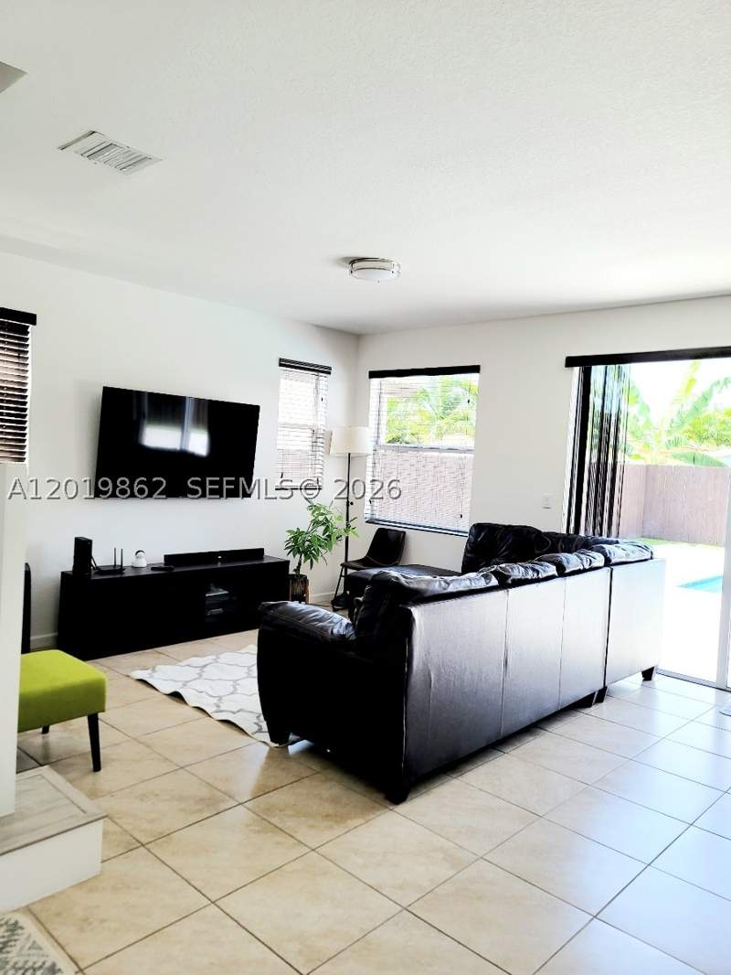 4 bedroom SingleFamilyResidence at 4108 NE 20th St, Country Gardens South, Homestead — photo 4
