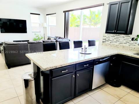 4108 NE 20th St, Homestead FL - photo 6 of 38