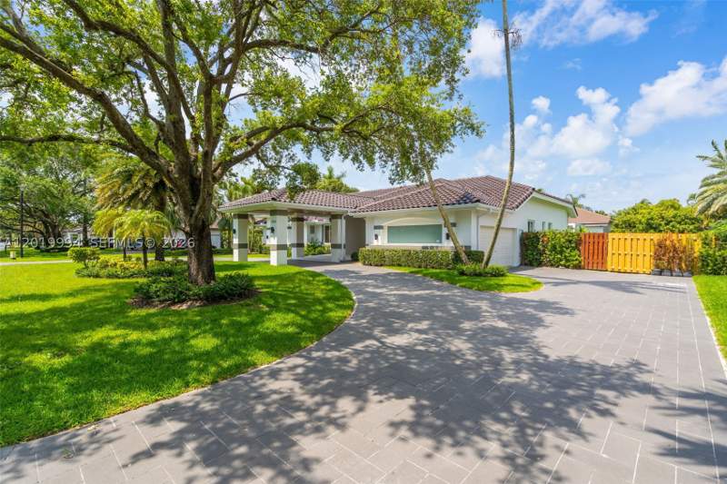 5 bedroom SingleFamilyResidence at 7262 SW 120th Ave, Poinciana Gardens, Miami — photo 4