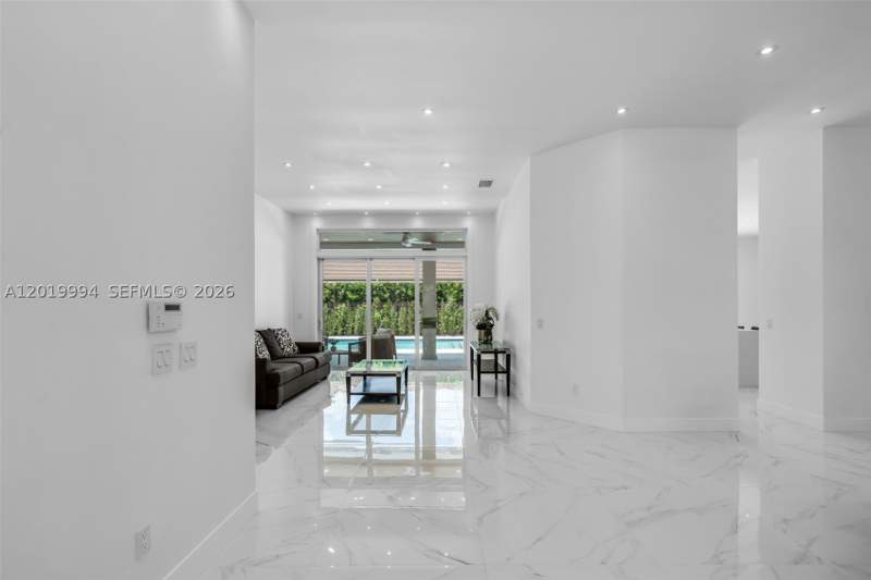 5 bedroom SingleFamilyResidence at 7262 SW 120th Ave, Poinciana Gardens, Miami — photo 5
