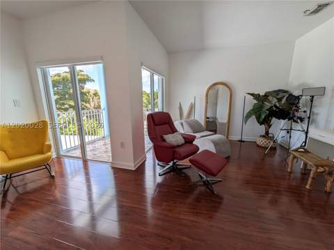 2882 NE 4th St, Homestead FL - photo 8 of 40