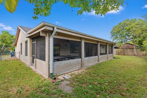 9315 SW 170th Lane, Palmetto Bay FL - photo 10 of 47
