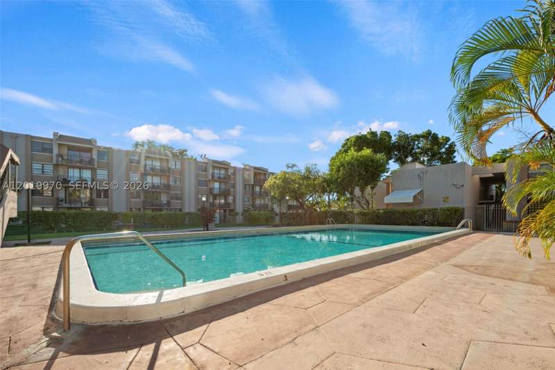 2 bedroom Condominium at 3581 SW 117th Ave 5-206, Westbird Village Condo, Miami — photo 3