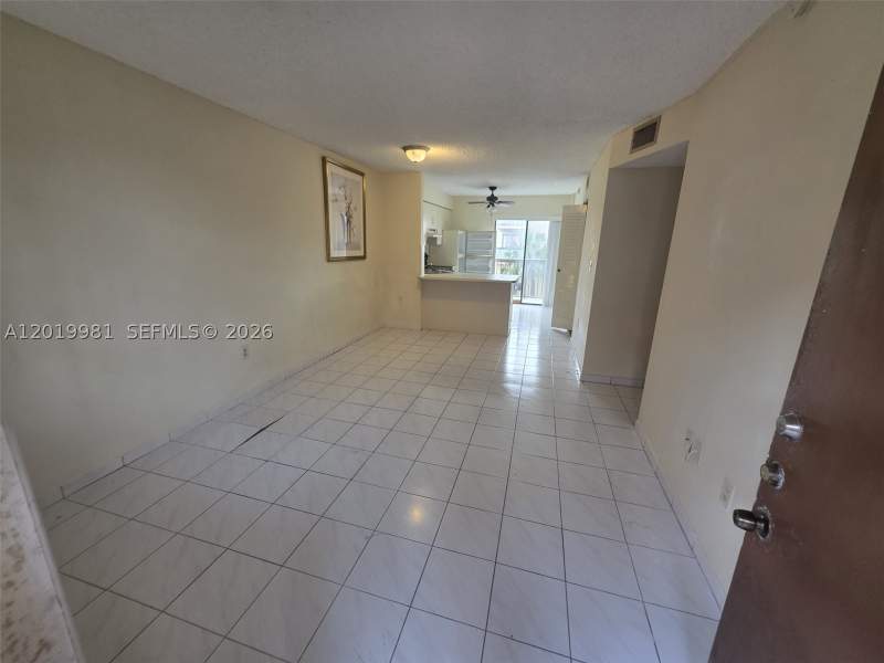 2 bedroom Condominium at 5500 W 21st Ct 306, Alameda Tower 6 Condo, Hialeah — photo 2