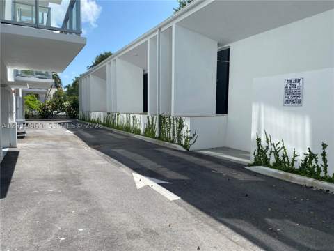 10250 Collins Avenue 407, Bal Harbour FL - photo 23 of 25
