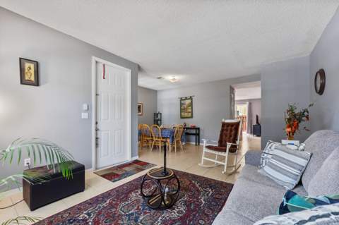 934 NE 42nd Terrace, Homestead FL - photo 10 of 37