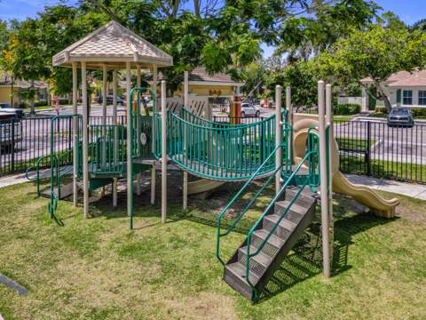 934 NE 42nd Terrace, Homestead FL - photo 16 of 37