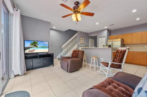 934 NE 42nd Terrace, Homestead FL - photo 7 of 37