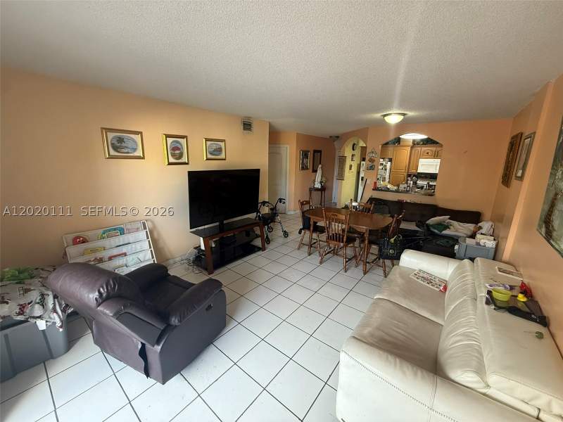 3 bedroom Condominium at 6780 W 2nd Ct 313, International Condo, Hialeah — photo 3