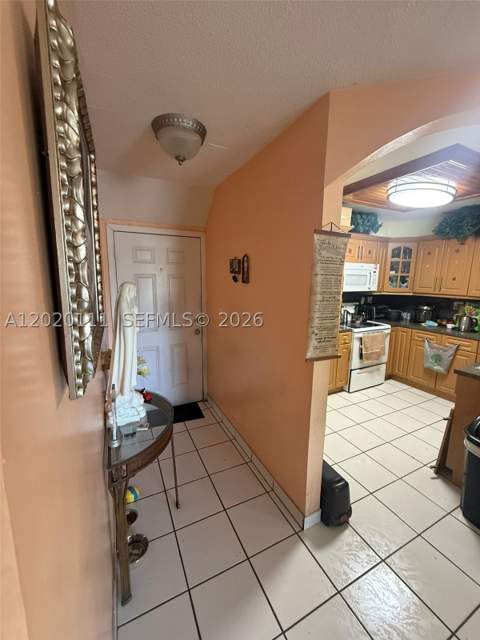6780 W 2nd Ct 313, Hialeah FL - photo 6 of 28