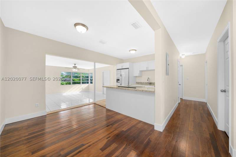 4 bedroom SingleFamilyResidence at 3271 NW 18th Ter, Grapeland Heights, Miami — photo 2