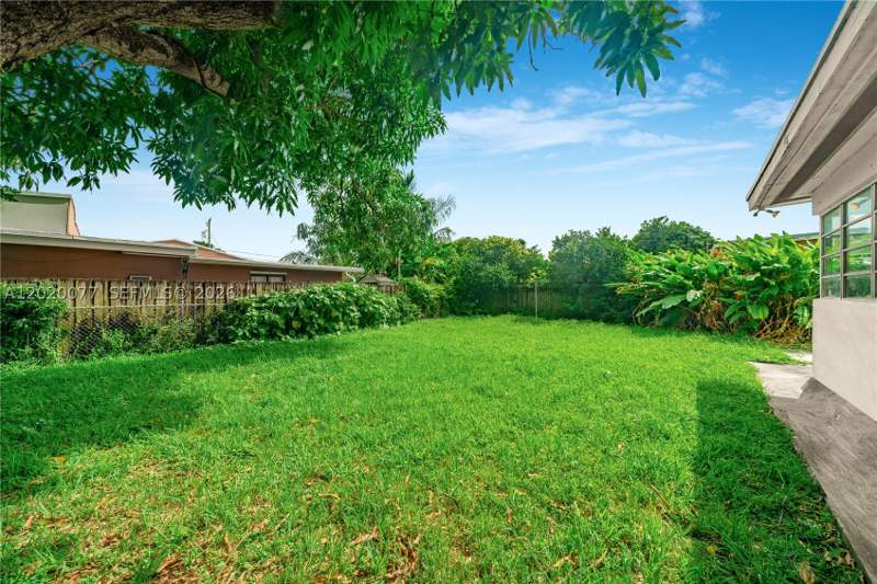 4 bedroom SingleFamilyResidence at 3271 NW 18th Ter, Grapeland Heights, Miami — photo 4