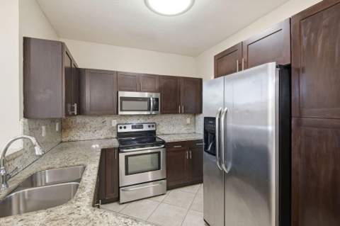 3720 SW 69th Avenue 3720, Miami FL - photo 13 of 38