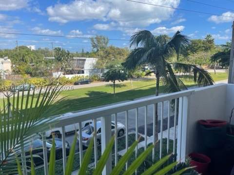 2020 NE 135th St 303, North Miami FL - photo 14 of 14