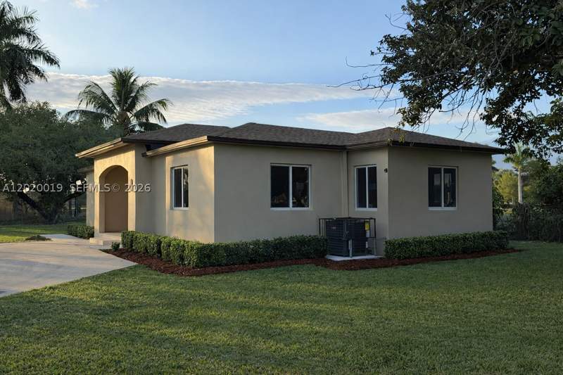 4 bedroom SingleFamilyResidence at 2295 NW 115th St, Halock No 2, Miami — photo 4