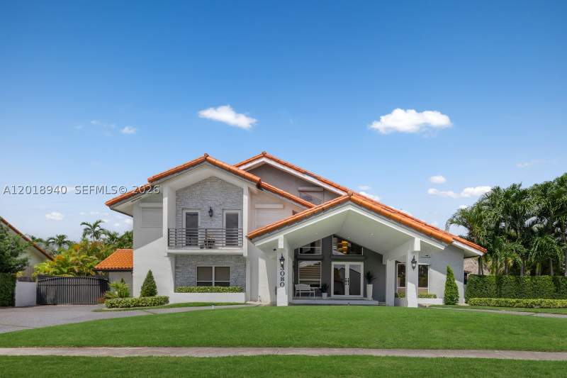 4 bedroom SingleFamilyResidence at 3080 SW 111th Ave, Beautiful Place, Miami — photo 2