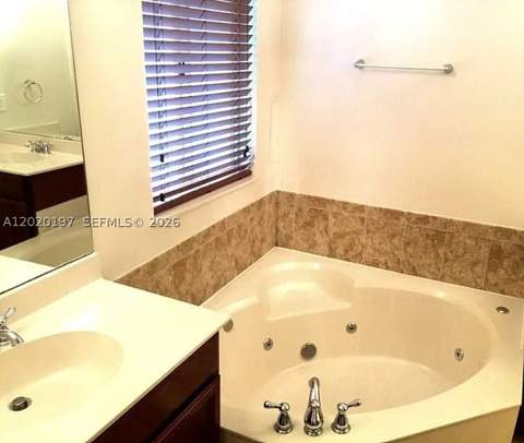 21115 NW 14th Pl 2, Miami Gardens FL - photo 12 of 18