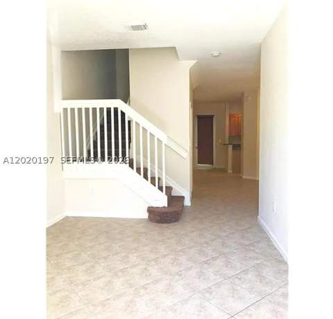 21115 NW 14th Pl 2, Miami Gardens FL - photo 6 of 18