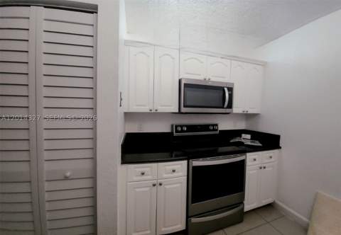 8200 SW 210th St 103, Cutler Bay FL - photo 8 of 28