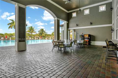 22731 SW 88th Pl 303, Cutler Bay FL - photo 18 of 38