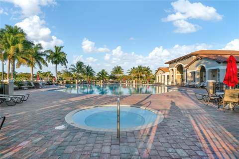 22731 SW 88th Pl 303, Cutler Bay FL - photo 24 of 38